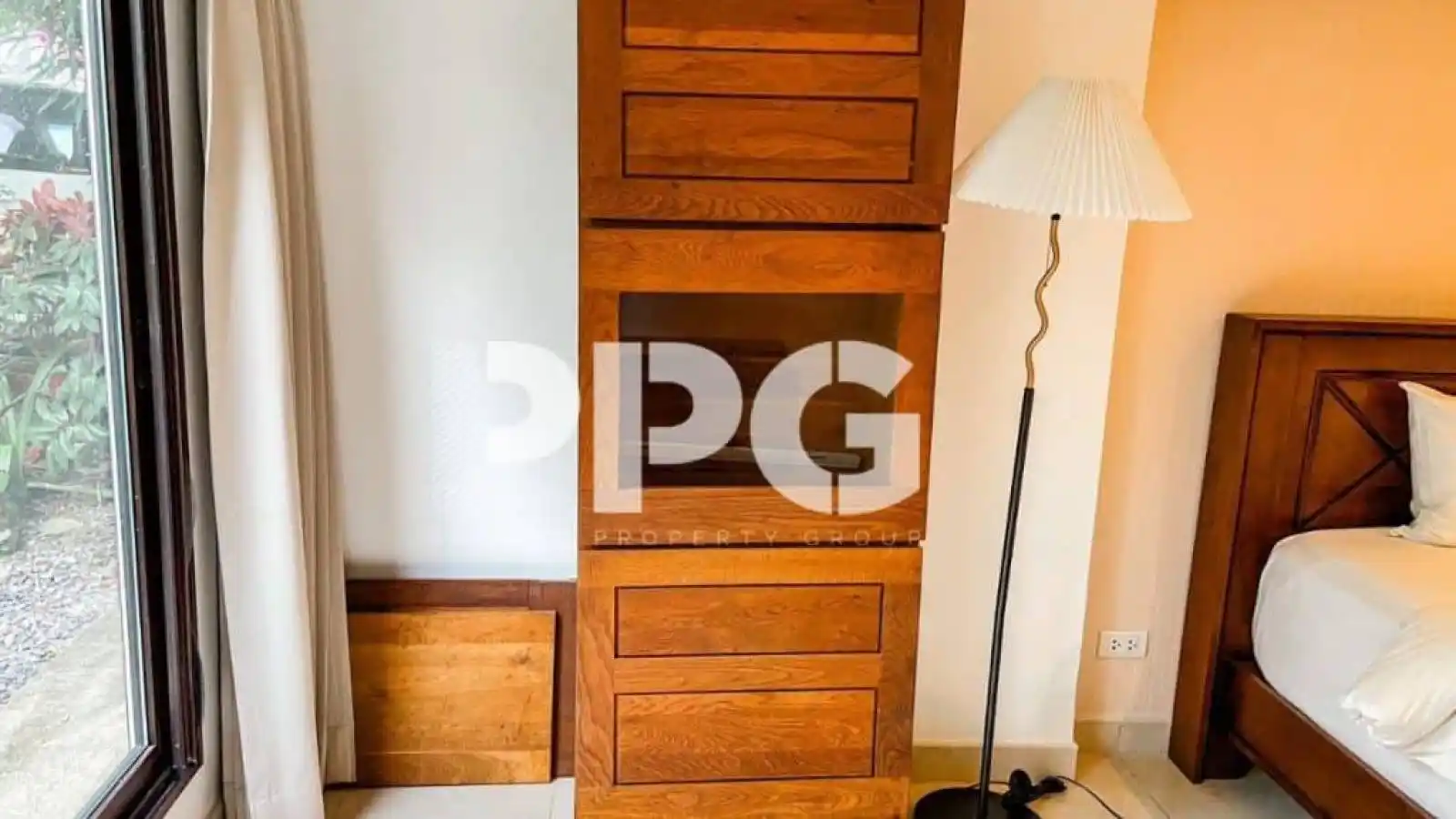 Phuket, 2 Bedrooms Bedrooms, ,1 BathroomBathrooms,Condo,For Sale,2605