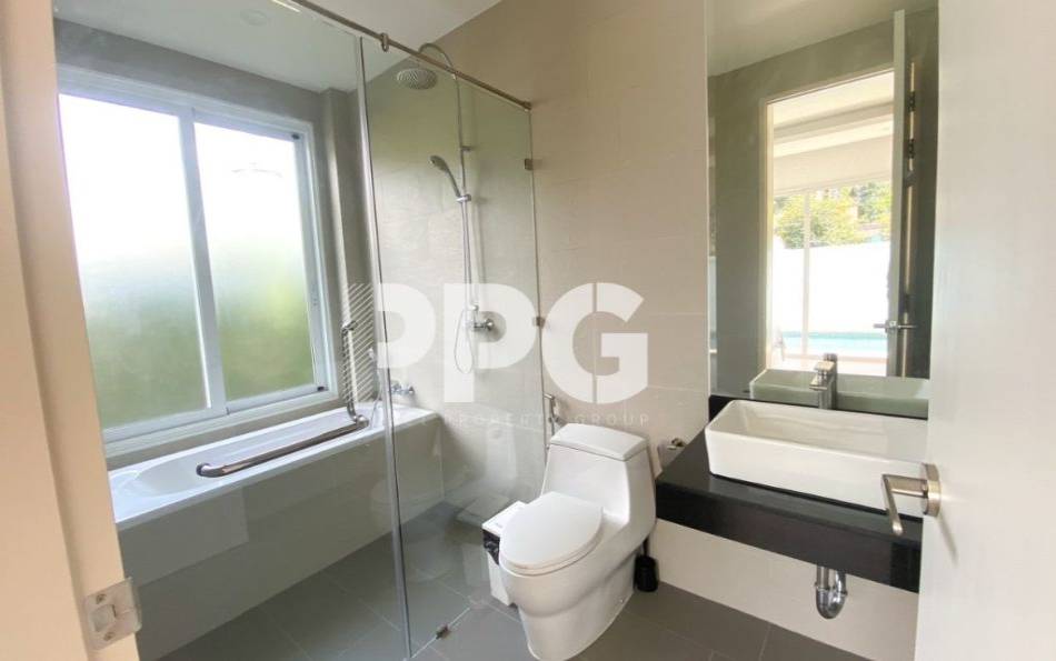 Phuket, 3 Bedrooms Bedrooms, ,3 BathroomsBathrooms,House,For Sale,2634