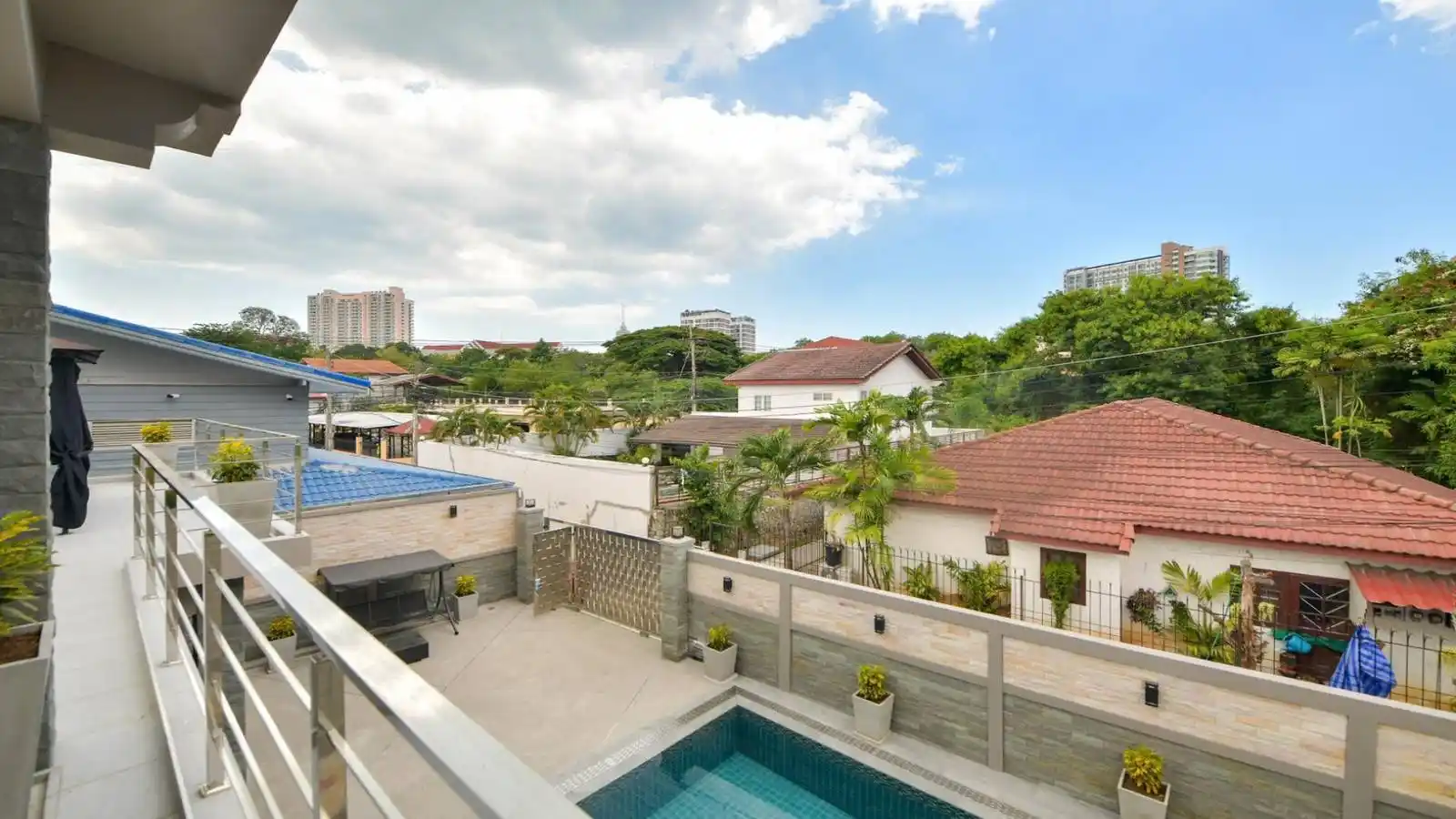 Pattaya, 5 Bedrooms Bedrooms, 0 ,5 BathroomsBathrooms,House,For Rent,0,2636
