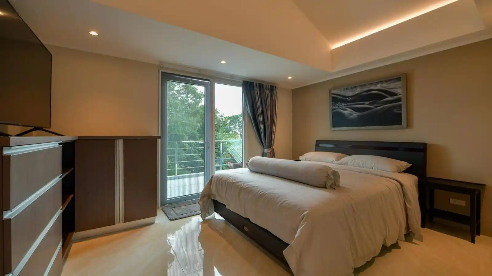Pattaya, 5 Bedrooms Bedrooms, 0 ,5 BathroomsBathrooms,House,For Rent,0,2636