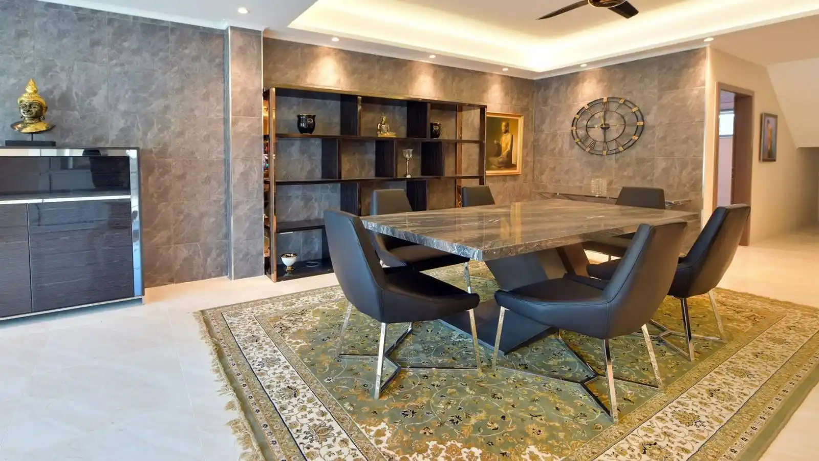 Pattaya, 5 Bedrooms Bedrooms, 0 ,5 BathroomsBathrooms,House,For Rent,0,2636