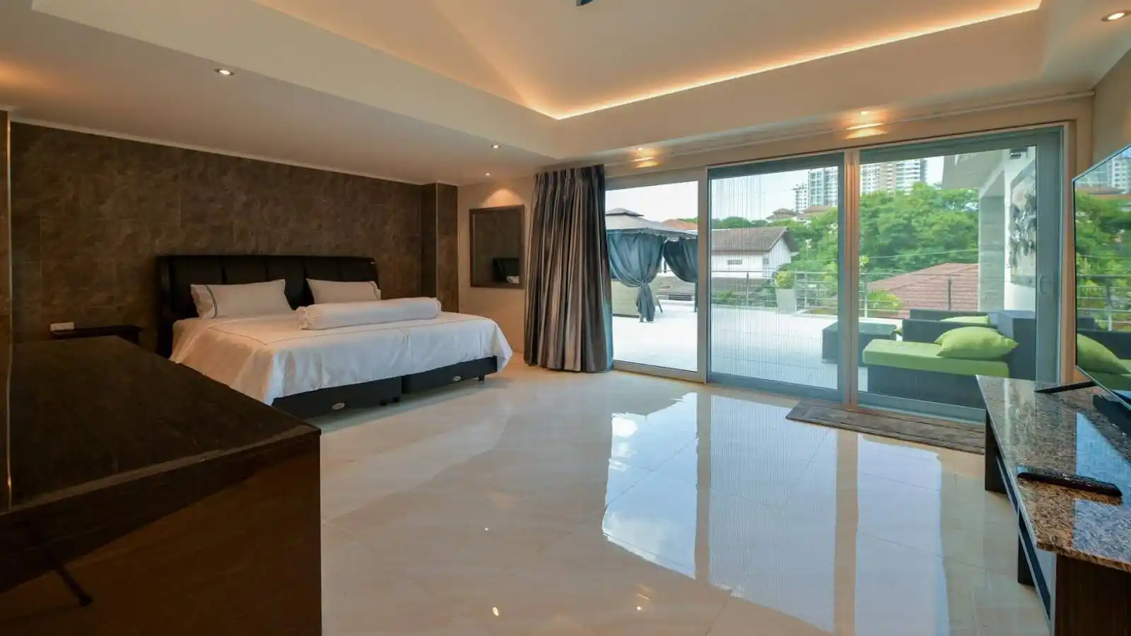 Pattaya, 5 Bedrooms Bedrooms, ,5 ห้องน้ำห้องน้ำ,บ้าน ,ขาย,2637