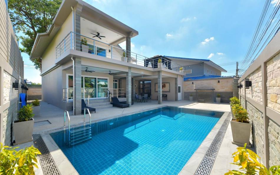 Pattaya, 5 Bedrooms Bedrooms, ,5 BathroomsBathrooms,House,For Sale,2637