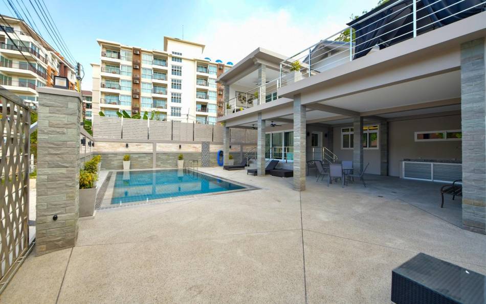 Pattaya, 5 Bedrooms Bedrooms, ,5 BathroomsBathrooms,House,For Sale,2637