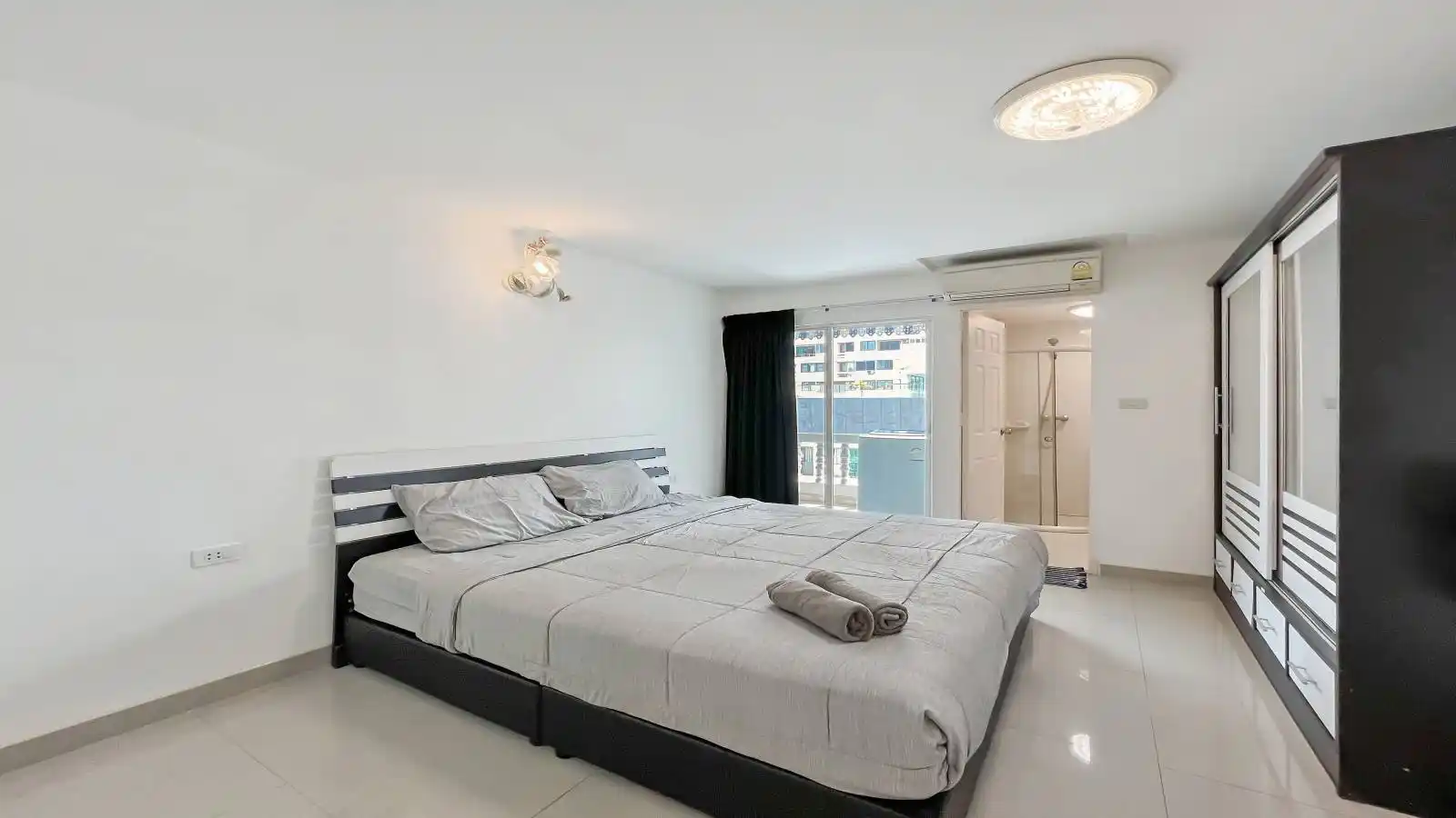 Pattaya, 2 Bedrooms Bedrooms, ,2 BathroomsBathrooms,Condo,For Rent,2638