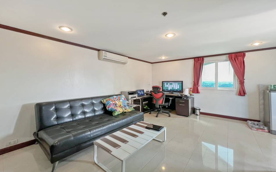 Pattaya, 3 Bedrooms Bedrooms, ,3 BathroomsBathrooms,Condo,For Sale,14,2657