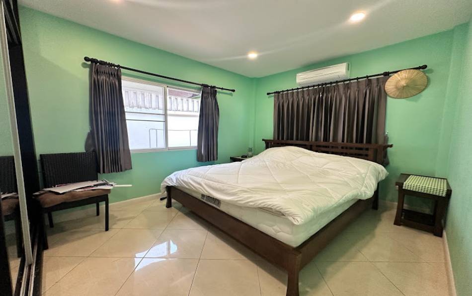 Pattaya, 4 Bedrooms Bedrooms, ,2 BathroomsBathrooms,House,For Sale,2658
