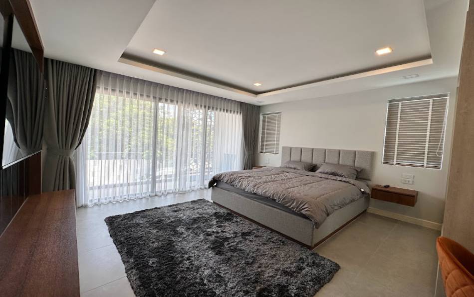 Pattaya, 5 Bedrooms Bedrooms, ,4 BathroomsBathrooms,House,For Sale,2661