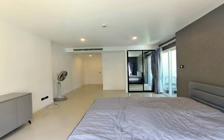 Pattaya, 3 Bedrooms Bedrooms, ,2 BathroomsBathrooms,Condo,For Sale,2664