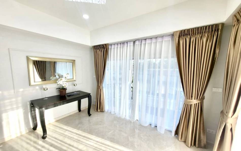 Pattaya, 5 Bedrooms Bedrooms, ,6 BathroomsBathrooms,House,SOLD,2673