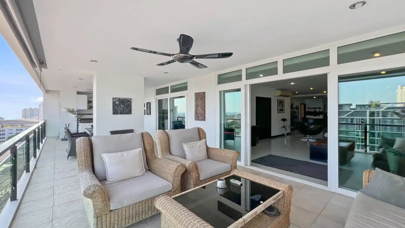 Pattaya, 3 Bedrooms Bedrooms, ,3 BathroomsBathrooms,Condo,For Sale,2674