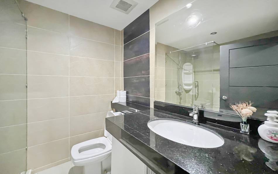 Pattaya, 3 Bedrooms Bedrooms, ,3 BathroomsBathrooms,Condo,For Sale,2674