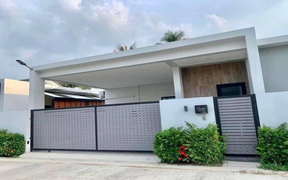 Pattaya, 3 Bedrooms Bedrooms, ,2 BathroomsBathrooms,House,For Sale,2675