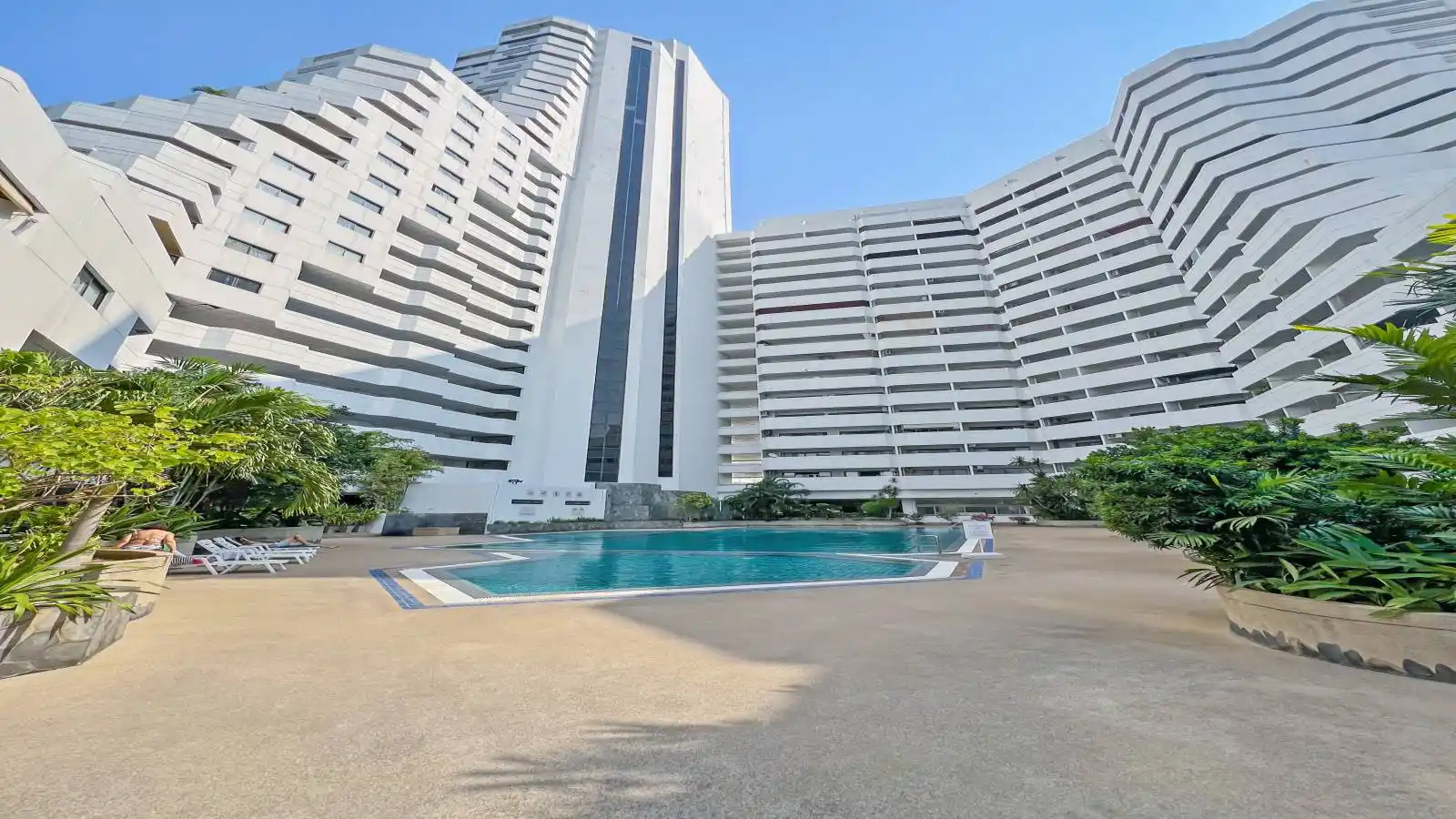 Pattaya, 4 Bedrooms Bedrooms, ,3 ห้องน้ำห้องน้ำ,คอนโด,ขาย,14,2676