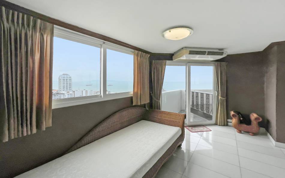 Pattaya, 4 Bedrooms Bedrooms, ,3 BathroomsBathrooms,Condo,For Sale,14,2676