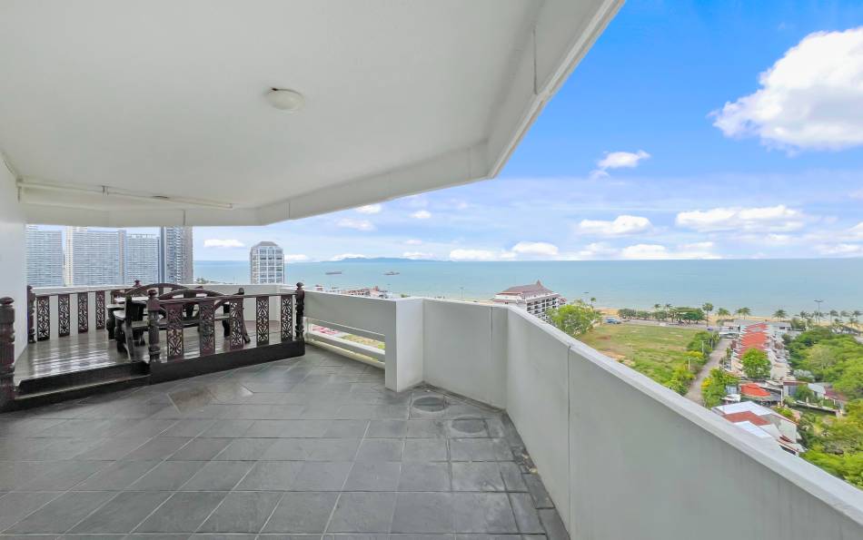 Pattaya, 4 Bedrooms Bedrooms, ,3 BathroomsBathrooms,Condo,For Sale,14,2676