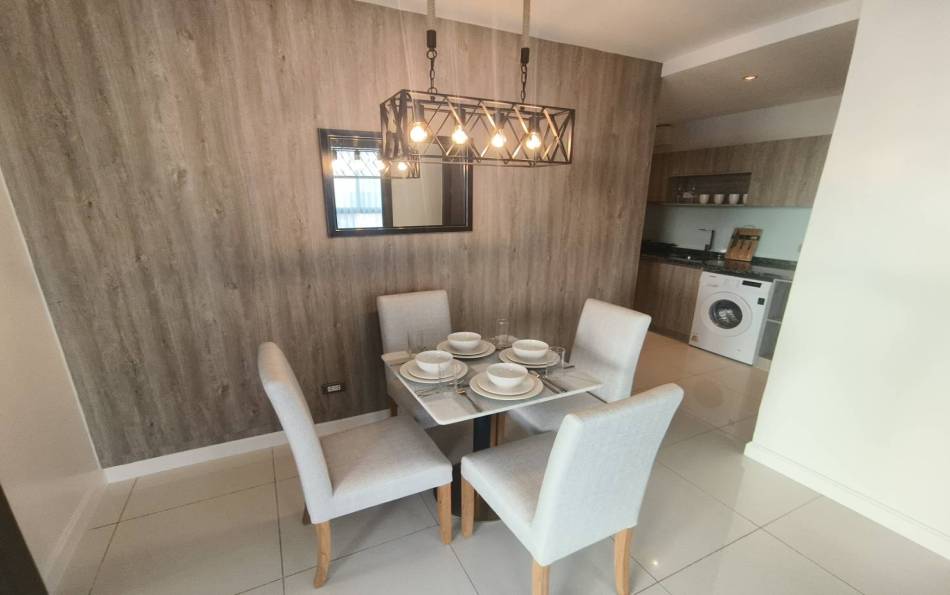 Pattaya, 2 Bedrooms Bedrooms, ,2 BathroomsBathrooms,Condo,For Sale,2679