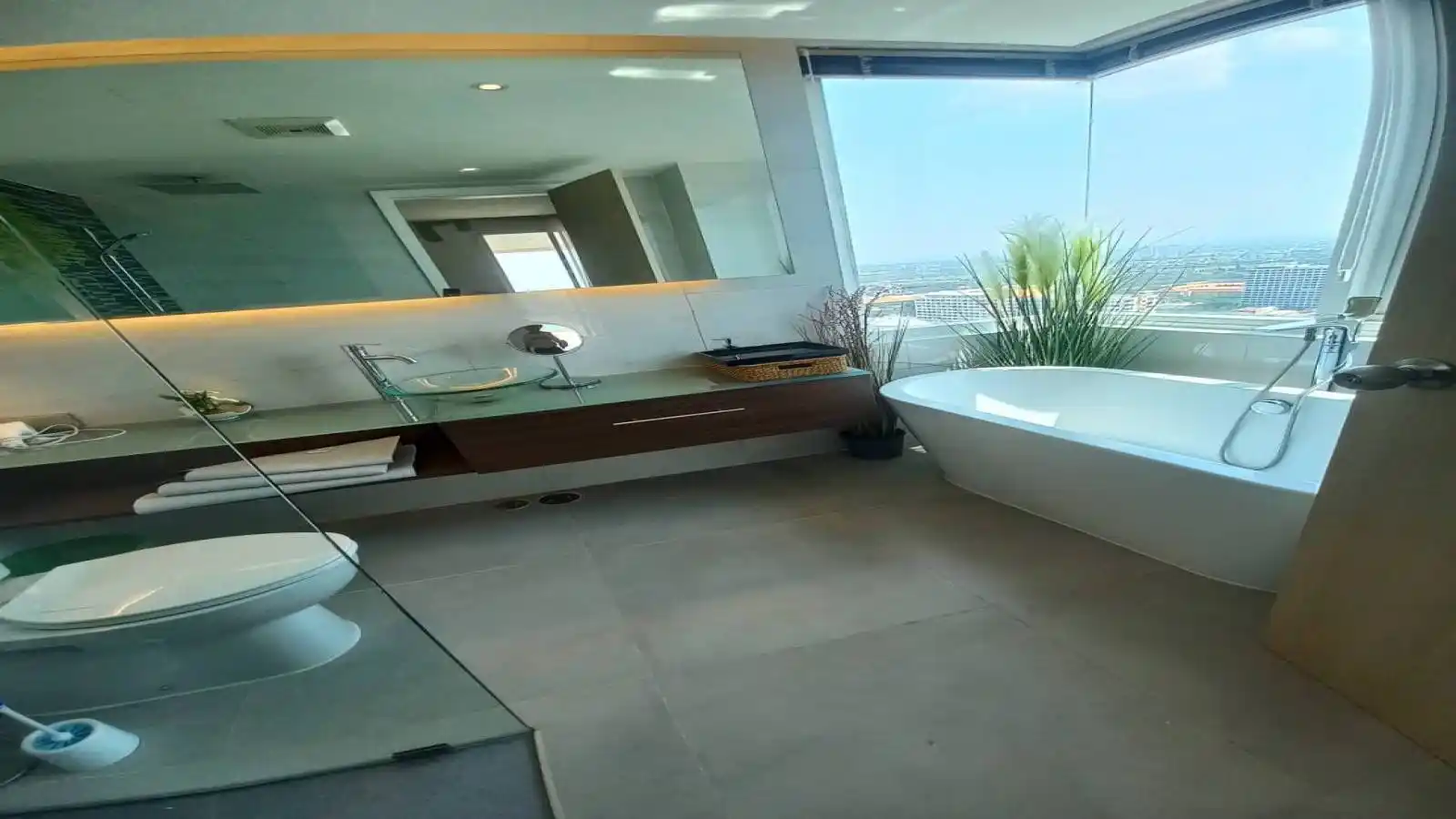 Pattaya, 2 Bedrooms Bedrooms, 0 ,2 BathroomsBathrooms,Condo,SOLD,28,2697