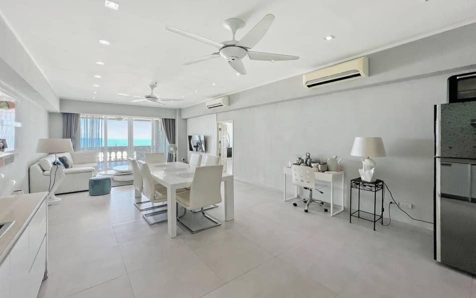 Pattaya, 2 Bedrooms Bedrooms, ,2 BathroomsBathrooms,Condo,SOLD,30,2704