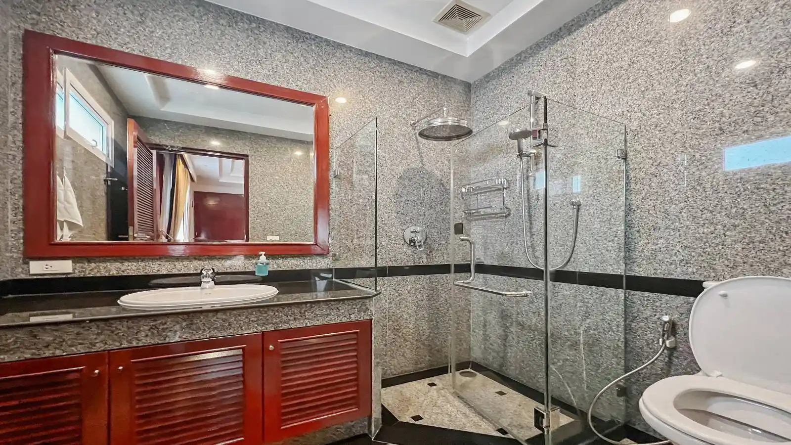 Pattaya, 6 Bedrooms Bedrooms, ,7 BathroomsBathrooms,House,SOLD,2719