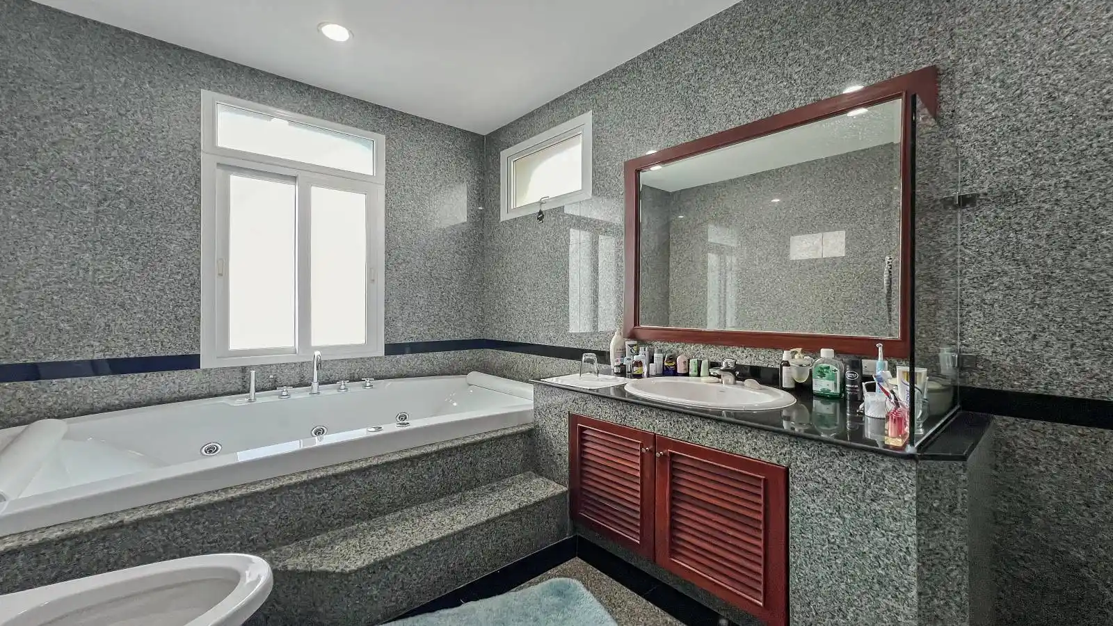 Pattaya, 6 Bedrooms Bedrooms, ,7 BathroomsBathrooms,House,SOLD,2719