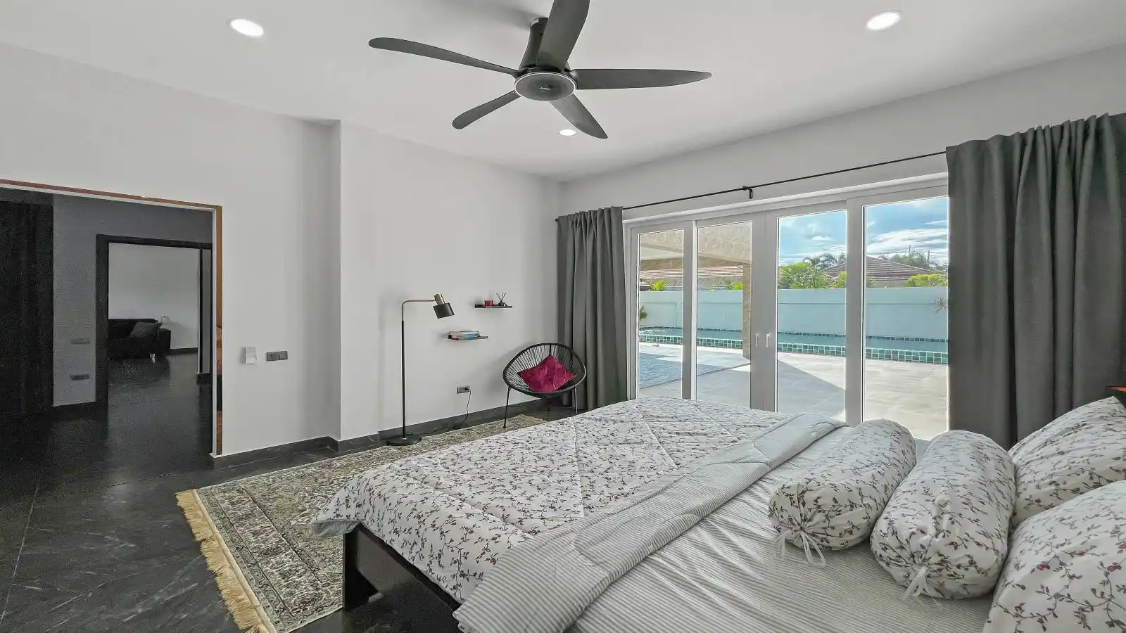 Pattaya, 3 Bedrooms Bedrooms, 0 ,4 BathroomsBathrooms,House,SOLD,0,2720