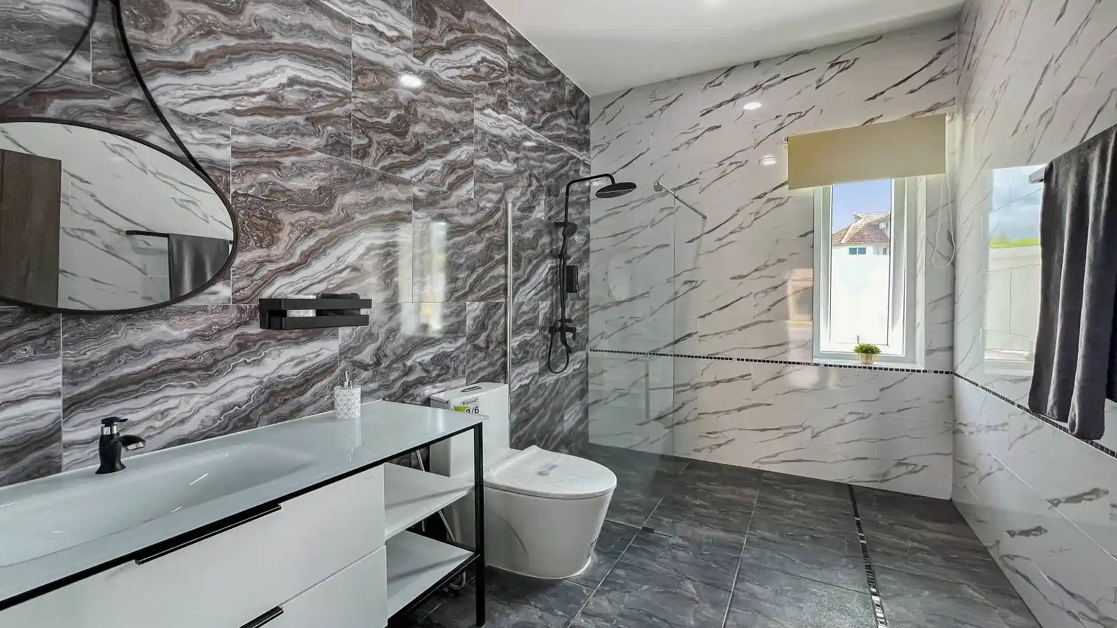 Pattaya, 3 Bedrooms Bedrooms, 0 ,4 BathroomsBathrooms,House,SOLD,0,2720