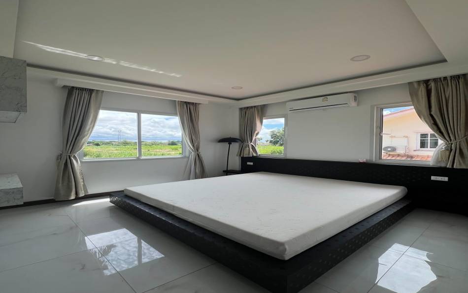 Pattaya, 4 Bedrooms Bedrooms, ,3 BathroomsBathrooms,House,SOLD,2722