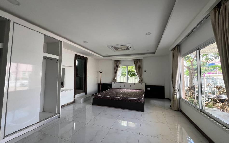 Pattaya, 4 Bedrooms Bedrooms, ,3 BathroomsBathrooms,House,SOLD,2722