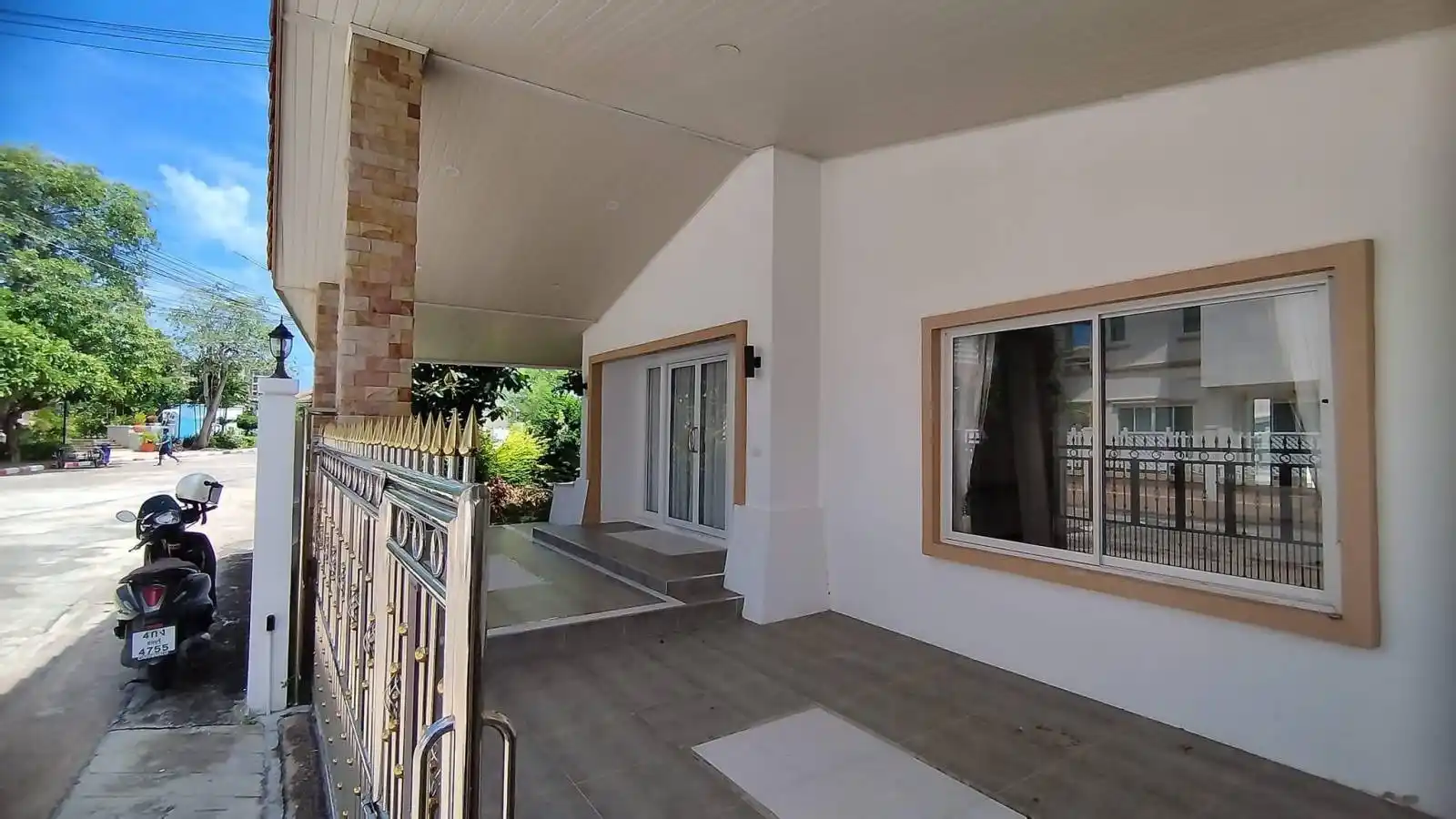 Pattaya, 4 Bedrooms Bedrooms, ,3 BathroomsBathrooms,House,SOLD,2722