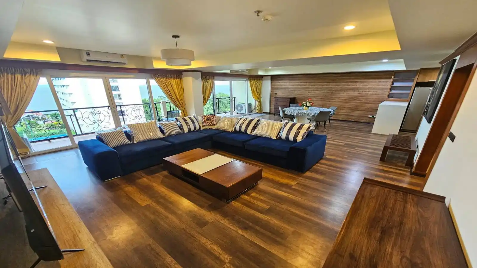 Pattaya, 3 Bedrooms Bedrooms, ,3 ห้องน้ำห้องน้ำ,คอนโด,ขาย,2740