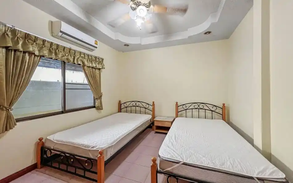 Pattaya, 3 Bedrooms Bedrooms, ,3 BathroomsBathrooms,House,For Rent,2747