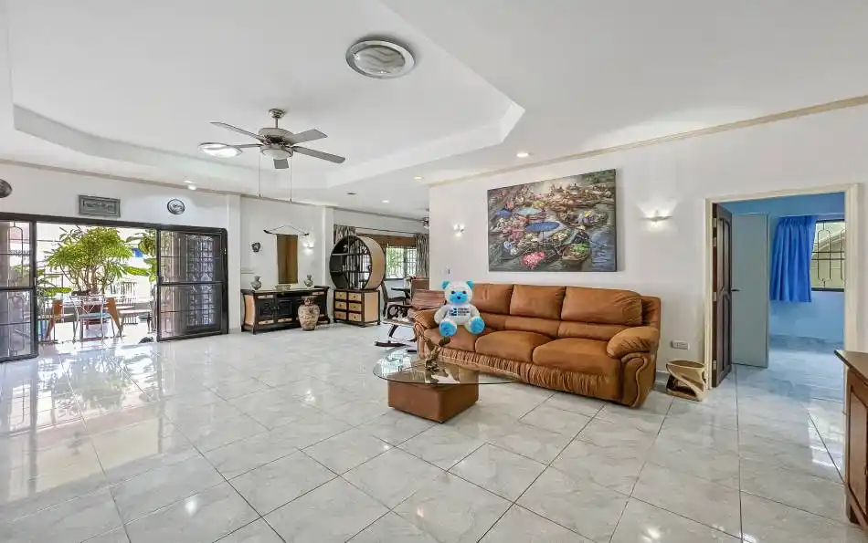 Pattaya, 3 Bedrooms Bedrooms, ,2 BathroomsBathrooms,House,SOLD,2748