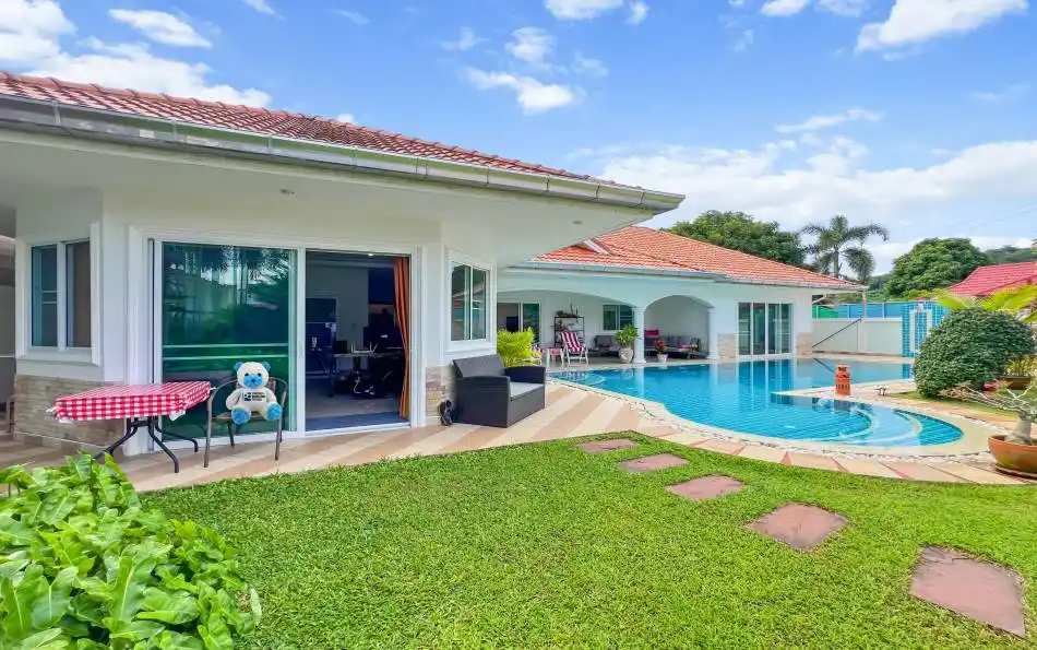 Pattaya, 5 Bedrooms Bedrooms, 0 ,5 BathroomsBathrooms,House,SOLD,0,2754