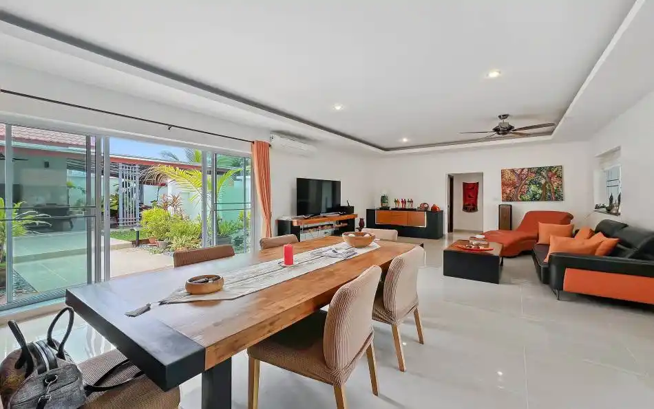 Pattaya, 5 Bedrooms Bedrooms, 0 ,5 BathroomsBathrooms,House,SOLD,0,2754