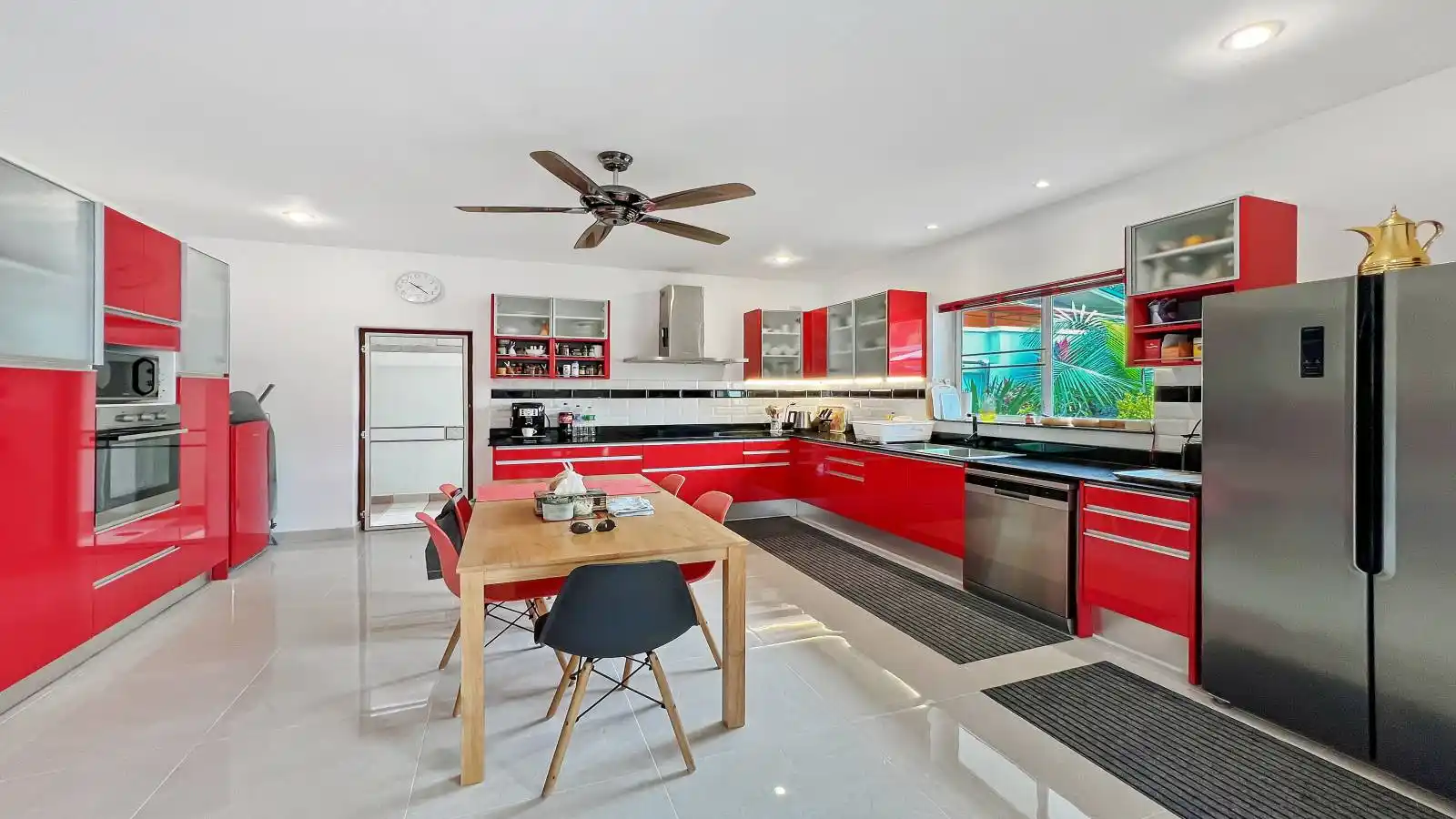 Pattaya, 5 Bedrooms Bedrooms, 0 ,5 BathroomsBathrooms,House,SOLD,0,2754