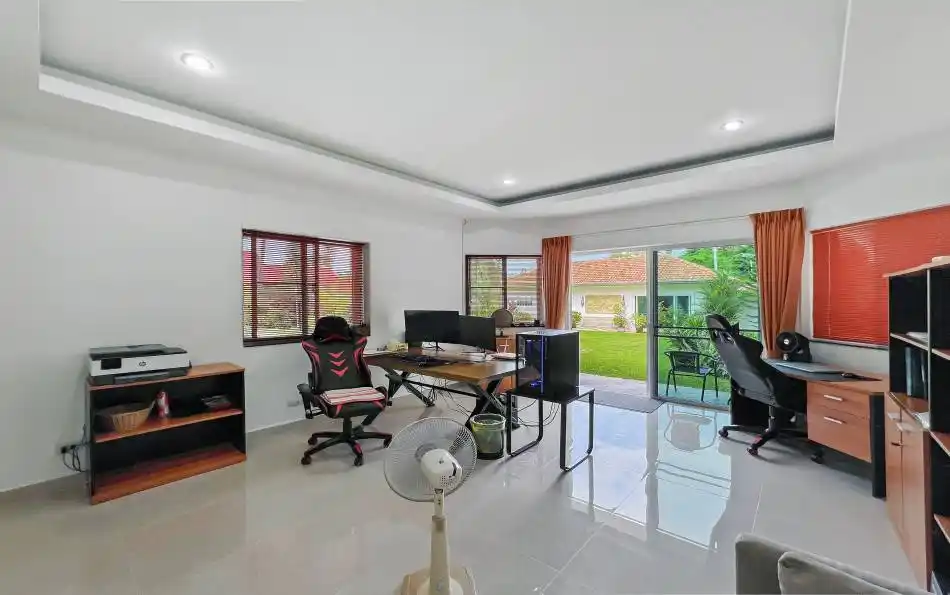 Pattaya, 5 Bedrooms Bedrooms, 0 ,5 BathroomsBathrooms,House,SOLD,0,2754