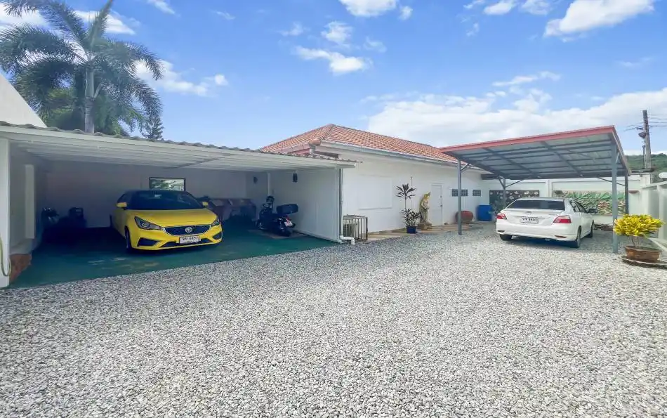 Pattaya, 5 Bedrooms Bedrooms, 0 ,5 BathroomsBathrooms,House,SOLD,0,2754