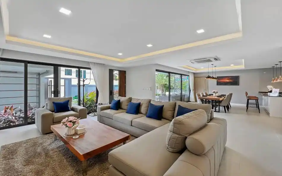 Pattaya, 4 Bedrooms Bedrooms, 0 ,5 BathroomsBathrooms,House,For Sale,0,2755