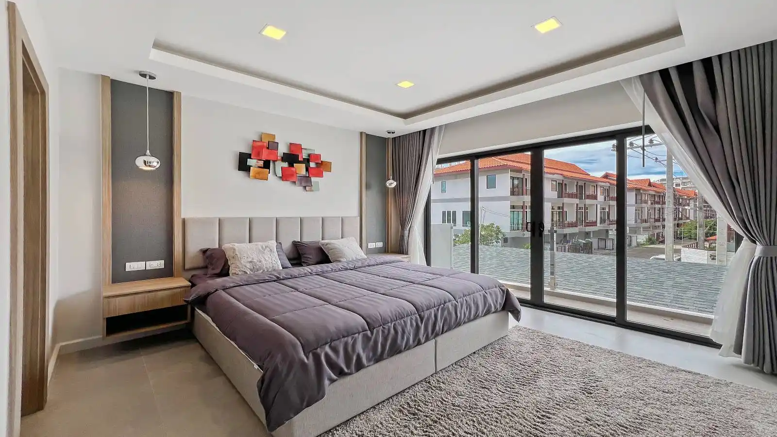 Pattaya, 4 Bedrooms Bedrooms, 0 ,5 BathroomsBathrooms,House,For Sale,0,2755