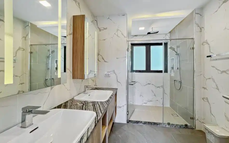 Pattaya, 4 Bedrooms Bedrooms, 0 ,5 BathroomsBathrooms,House,For Sale,0,2755