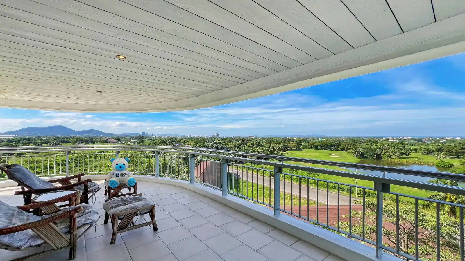 Pattaya, 2 Bedrooms Bedrooms, ,2 BathroomsBathrooms,Condo,SOLD,2758