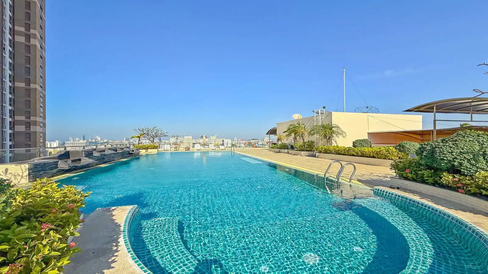 Pattaya, 3 Bedrooms Bedrooms, 0 ,3 BathroomsBathrooms,Condo,For Sale,7,2784