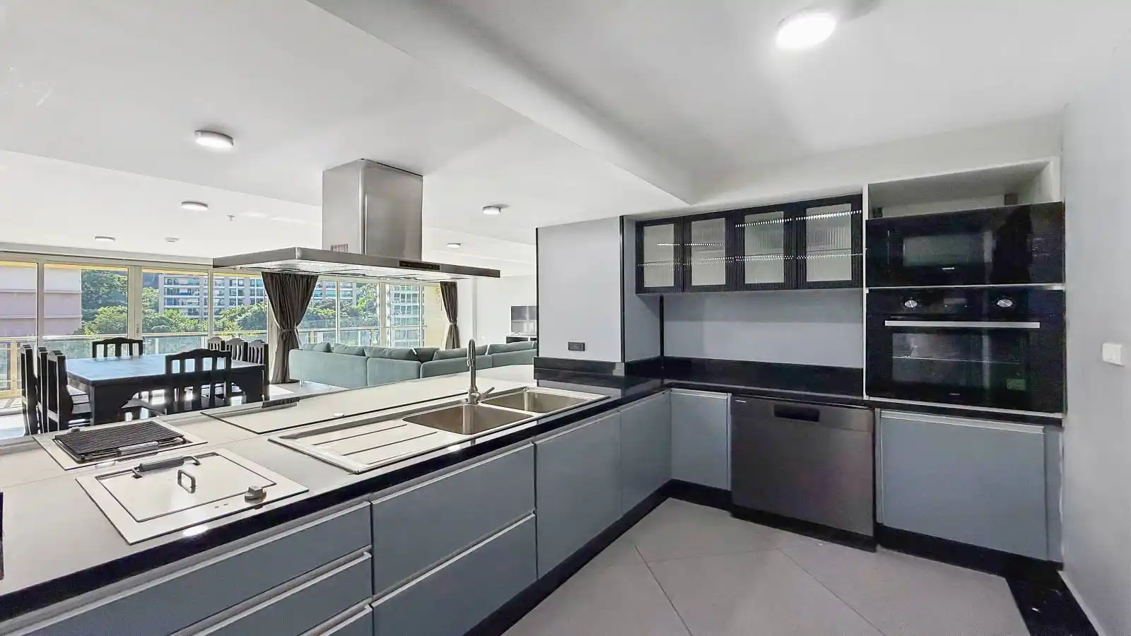 Pattaya, 3 Bedrooms Bedrooms, 0 ,3 BathroomsBathrooms,Condo,For Sale,7,2784