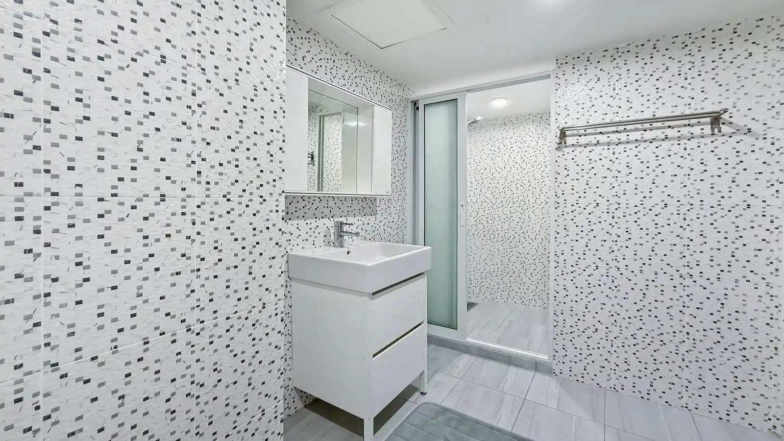 Pattaya, 3 Bedrooms Bedrooms, 0 ,3 BathroomsBathrooms,Condo,For Sale,7,2784