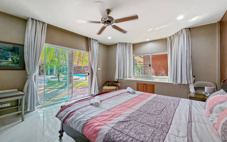 Pattaya, 6 Bedrooms Bedrooms, ,5 BathroomsBathrooms,House,For Sale,2799