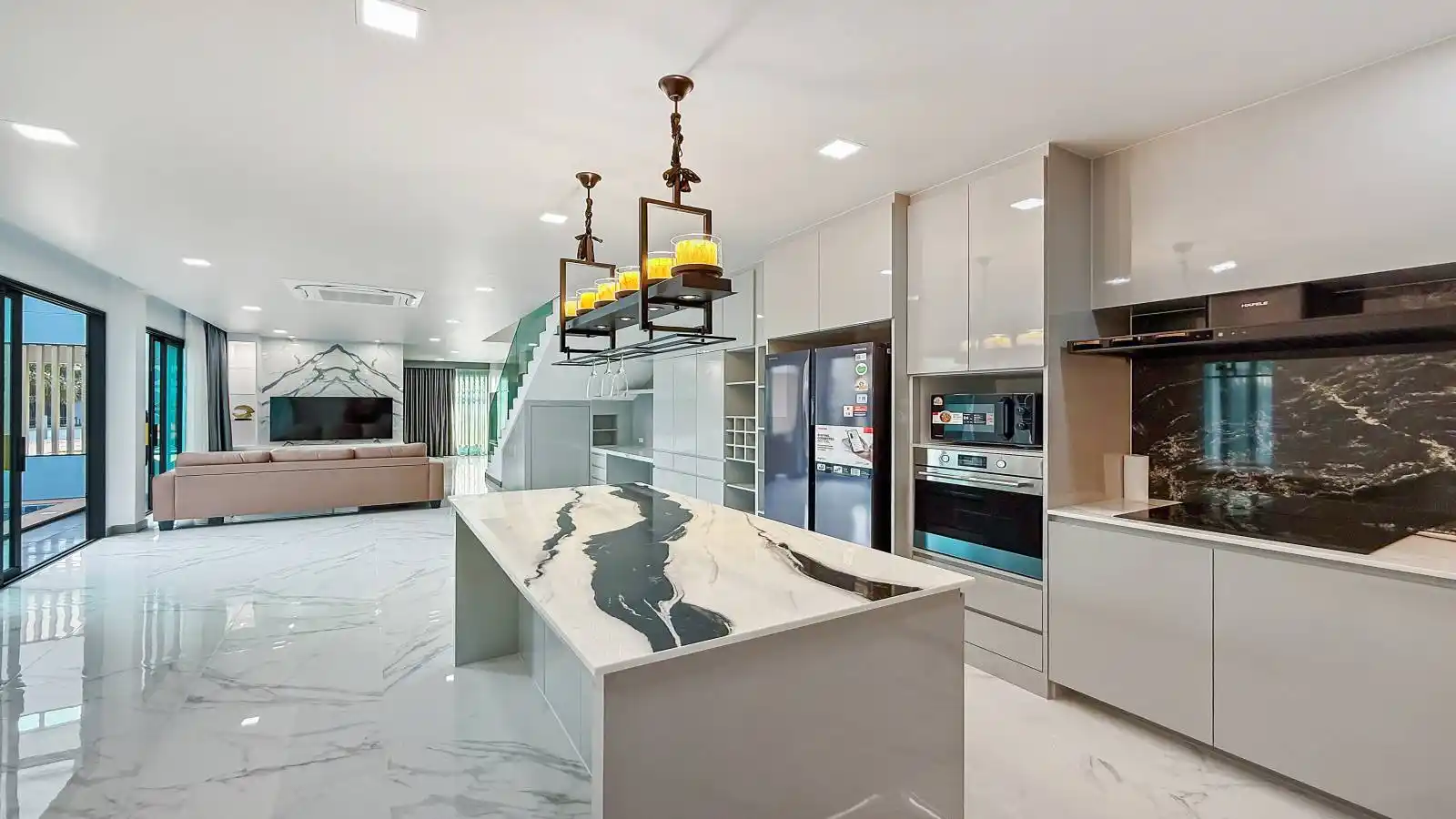 Pattaya, 3 Bedrooms Bedrooms, ,3 BathroomsBathrooms,House,For Sale,2801