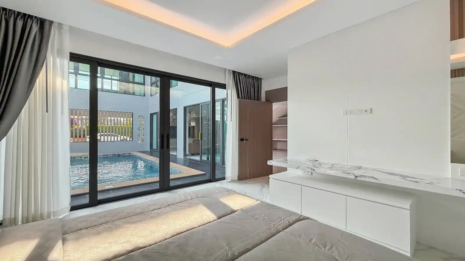 Pattaya, 3 Bedrooms Bedrooms, ,3 BathroomsBathrooms,House,For Sale,2801