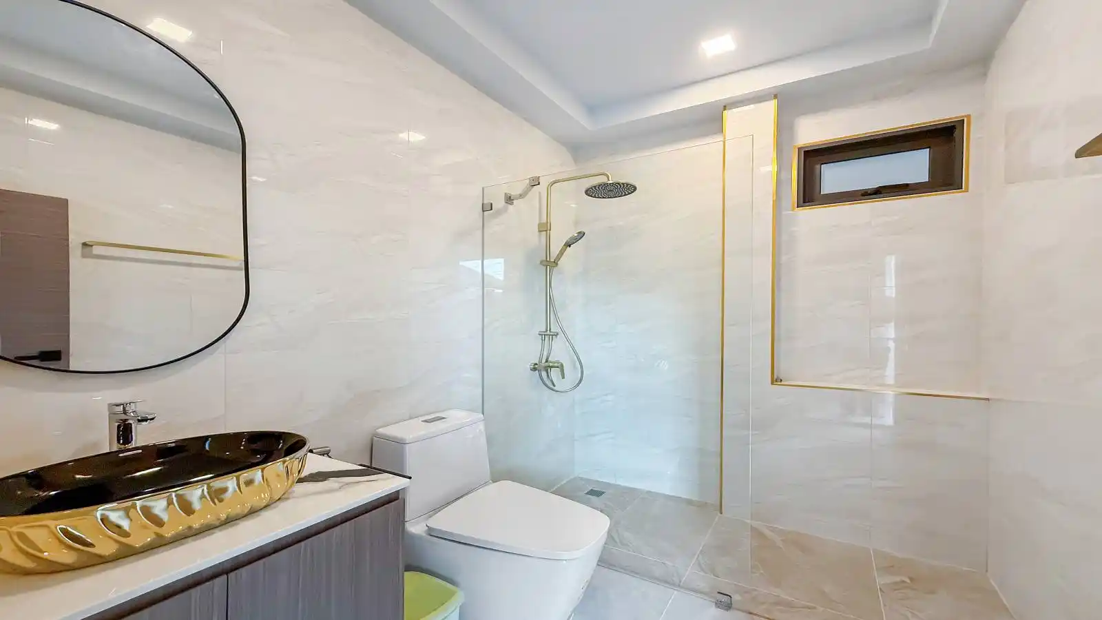 Pattaya, 3 Bedrooms Bedrooms, ,3 BathroomsBathrooms,House,For Sale,2801