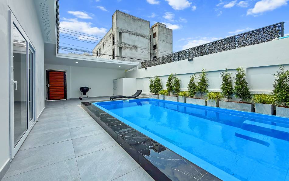 Pattaya, 5 Bedrooms Bedrooms, ,4 BathroomsBathrooms,House,For Rent,2802